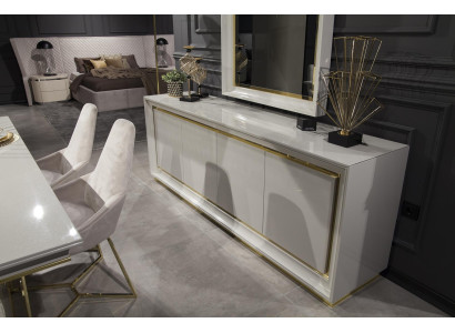 Specchio lussuoso a parete in stile moderno con cornice bianca