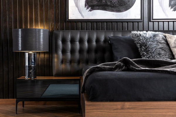 Camera da letto letto nero marrone con comodini lusso hotel camere letti