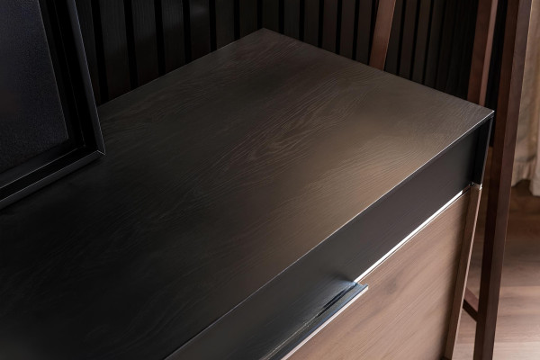 Comò Sideboard Armadio Credenza Comodini Armadi 208cm Mobili Legno