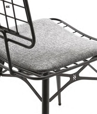 Set soggiorno divano angolare a forma L divano in metallo con cuscini sedie tavolo in metallo