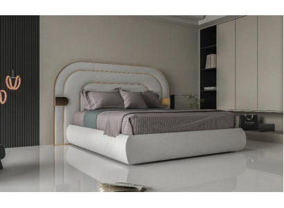 Letto grigio di lusso con accenti dorati design moderno e testiera imbottita