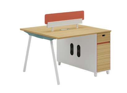 Scrivania in legno con spazio di archiviazione e schienale Design moderno per ufficio