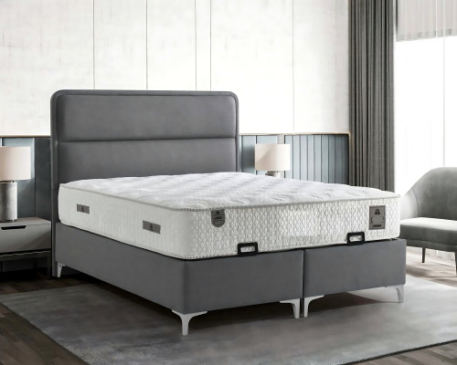 Letto grigio moderno con materasso in tessuto e legno