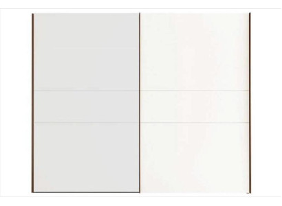 Armadio moderno con ante a specchio. Mobili da camera da letto. Arredamento.