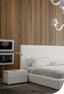 Tavolino da notte di lusso bianco con spazio di archiviazione, mobile da camera da letto, piccolo tavolino da appoggio.