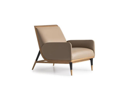 Poltrona singola di lusso in ecopelle beige per salotto