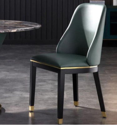 Sedia Sedie Design Poltrona Legno Imbottitura Classico Legno massello Mobili da sala da pranzo