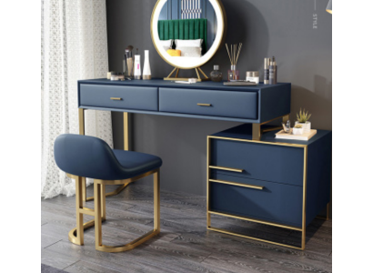 Tavolo trucco, specchio, sgabello, set completo, comò, camera da letto.