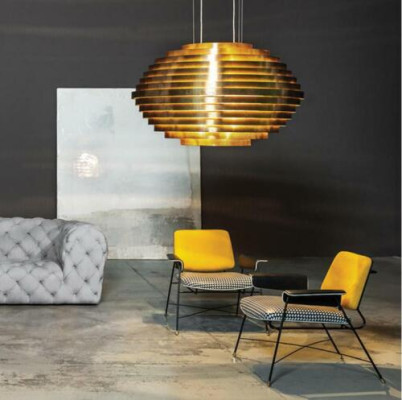 Poltrona design creativa in tessuto per divano seduta lounge club imbottita di lusso.