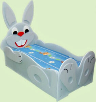 Letti per bambini con materasso a motivi animali, letto per dormire con coniglio.