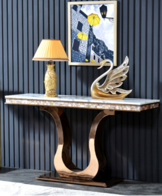 Tavolo console in acciaio inossidabile di design.