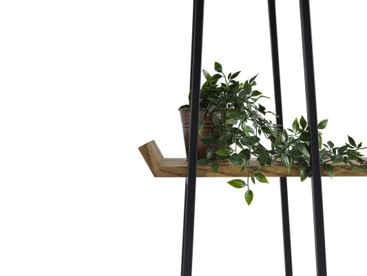 Elegante e funzionale libreria in legno per il soggiorno