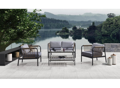 Divano design 2 posti in stoffa, 2 poltrone imbottite, divano in tessuto, tavolino nuovo.