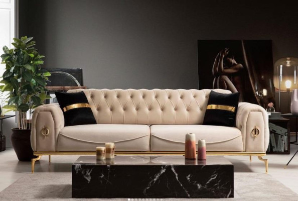 Elegante set di divani Chesterfield in acciaio inox.
