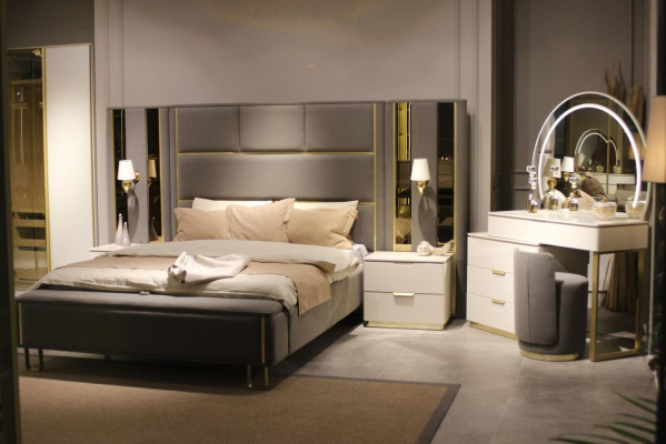 Sgabelli design in legno, mobili di lusso per il salotto.