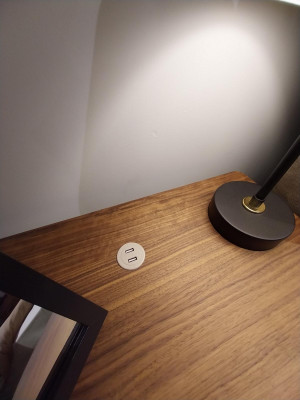 Tavolino da camera da letto di lusso in stile Art Deco in legno per hotel nuovo