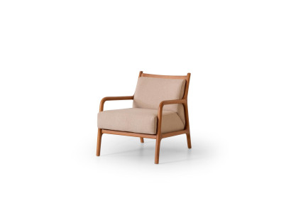 Sedia beige moderna per soggiorno, arredamento di lusso, design imbottito in ecopelle.