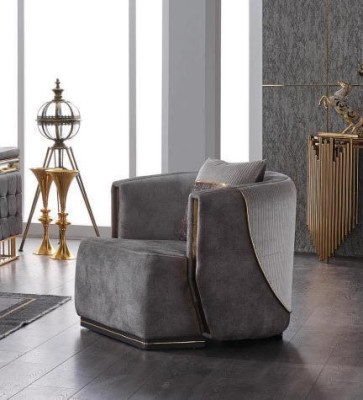 Poltrona da designer per il soggiorno di lusso moderna in tessuto.
