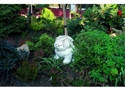 Giardino decorazione cane terrazza pietre figure decorative figura bianca statua