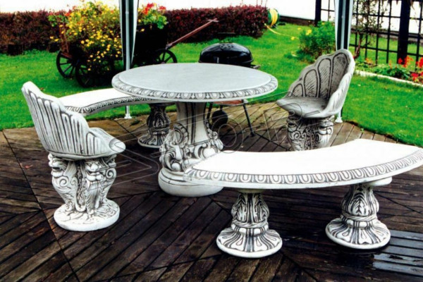 Tavolo in pietra per terrazza da giardino, decorazione, mobili in stile antico di design elegante.