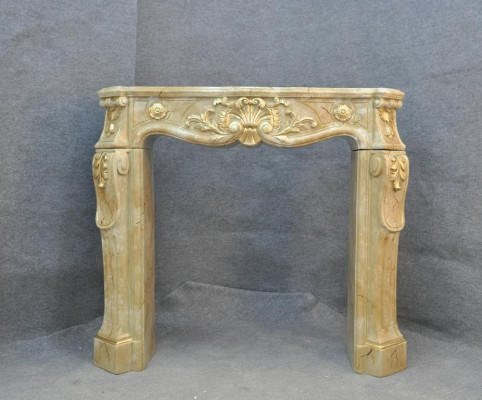 Rivestimento camino cornice in stile marmo decorazione barocco Caminetti classici Stufa