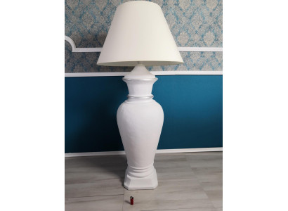 XXL Design lampada da terra a forma di vaso, lampada da pavimento illuminata con vetrina 132 cm scaffale.