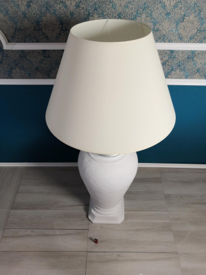 XXL Design lampada da terra a forma di vaso, lampada da pavimento illuminata con vetrina 132 cm scaffale.