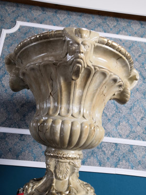 XXL Vaso Decorazione da Tavolo Vasi Decorativi 69cm Stile Antico Scultura Figura Calice Roma