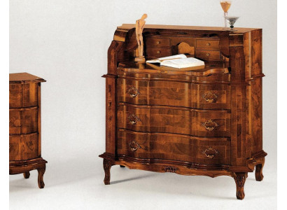 Mobile in legno stile di lusso italiano, comò stile barocco antico nuovo.