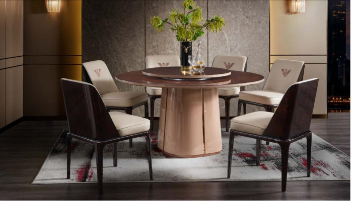 Sedia da pranzo in pelle beige squisita con stile italiano moderno.