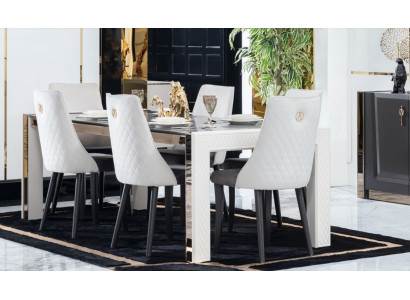Tavolo in legno massiccio mobili dall'Italia per la sala da pranzo. Arredamenti tavoli da pranzo di lusso.