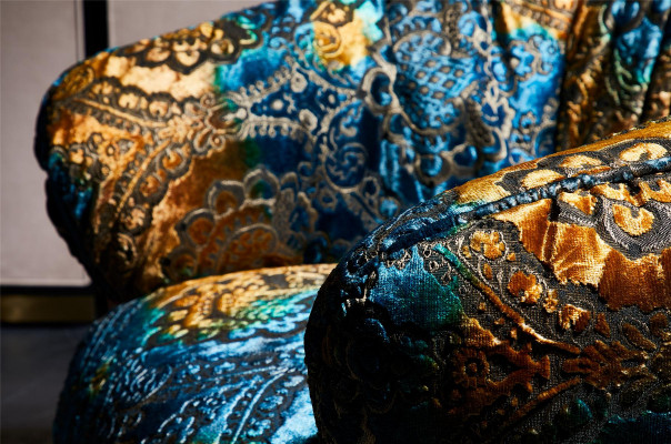 Poltrona design divano sofà relax tessuto lounge lusso club televisivo imbottito