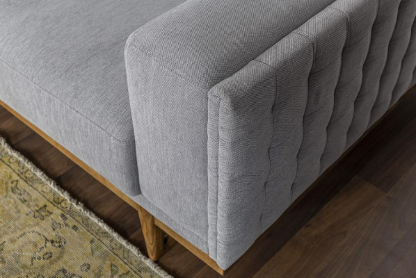 Sofà 3 posti in tessuto grigio moderno.