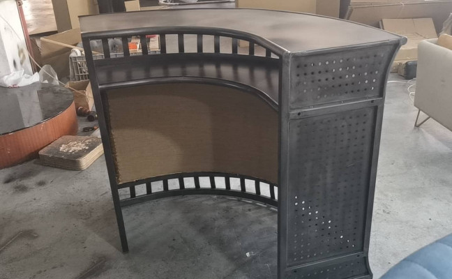 Tavolo bar vintage, tavolino da salotto, bancone del bar, tavolino d'appoggio, bancone da club lounge.