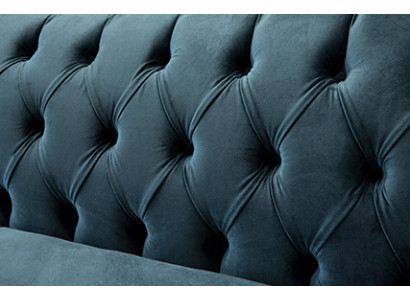 Divano turchese in tessuto di lusso Chesterfield. Divani blu con sedute imbottite di design.
