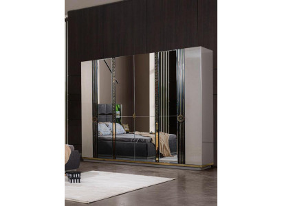 Mobile guardaroba di lusso in legno con specchio beige