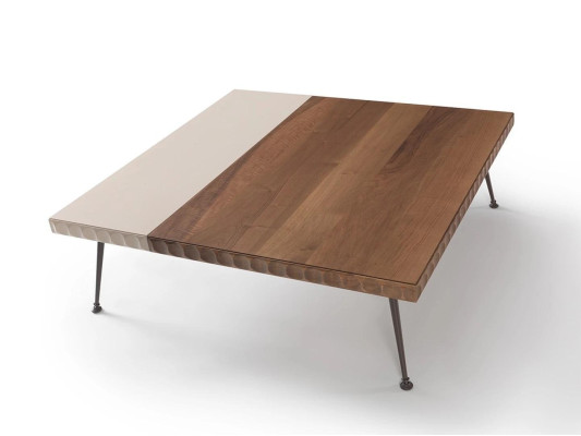Nuovo tavolino da salotto di lusso, design di arredamento moderno per il soggiorno.