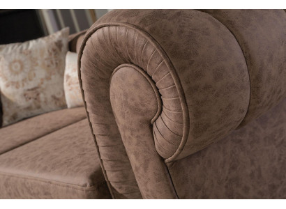 Sofà Chesterfield marrone elegante a due posti, designer a due posti.