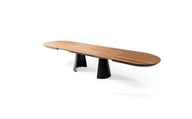 Tavolo da pranzo ovale in legno design marrone estendibile per cucina.