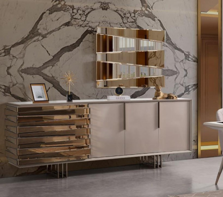Tavolino credenza mobile in legno beige e oro lussuoso soggiorno.
