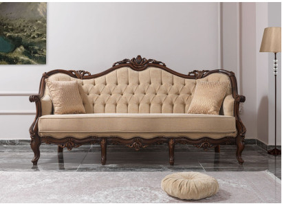 Divano Chesterfield a 3 posti, divano in tessuto beige di 235 cm.