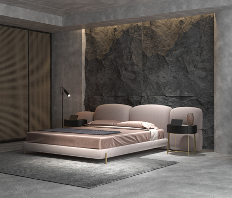 Grande camera da letto beige con letto matrimoniale, testiera in tessuto larga da designer.
