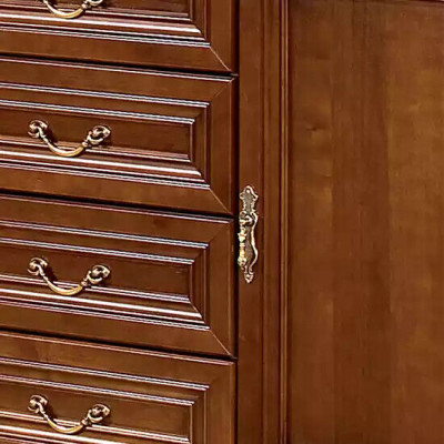 Cassetti in legno massello di quercia, credenze e credenze in legno massello.