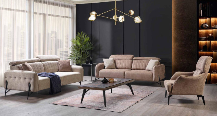 Esclusiva poltrona beige per soggiorno, poltrona imbottita di lusso, elegante monoposto.