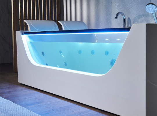Vasca da bagno idromassaggio per interni, vasca idroterapica, vasca da bagno per il benessere.