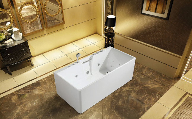 Vasca idromassaggio, vasca da bagno con idromassaggio integrato per interni, home spa bianca, vasca rilassante.