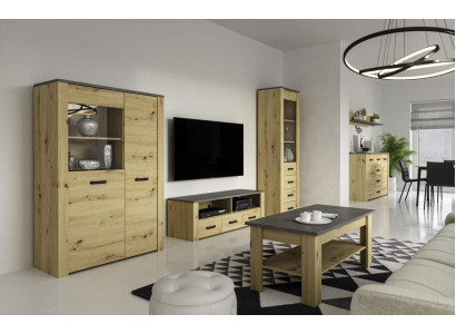 Mobile basso in legno moderno per sala da pranzo con scaffali espositori.   Mobile basso in legno moderno per sala da pranzo con scaffali espositori.