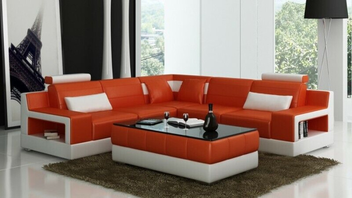Set di mobili da designer: divano, sofà angolare con pouf, salotto imbottito.