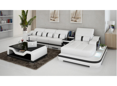 Divano a L in tessuto con funzione letto e design in pelle o tessuto.