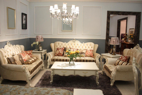 Set di 4 pezzi Chesterfield classico. Set di divani, divano, sofà, imbottito.